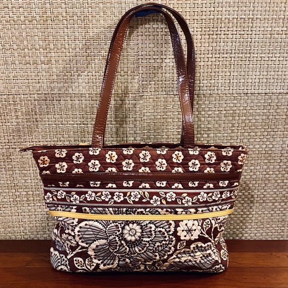 Vera Bradley Handbags - 🌟HP🌟Vera Bradley Slate Blooms Tote